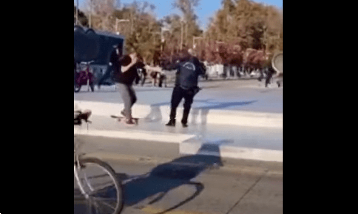 Θεσσαλονίκη: Απίστευτο – Αστυνομικοί κυνηγούν skateάδες στη Νέα Παραλία (vids)