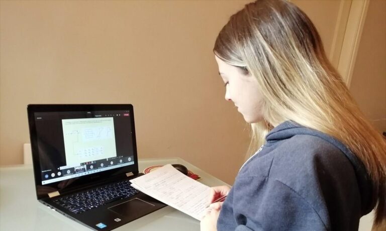 Τηλεκπαίδευση και εκπαιδευτική τηλεόραση για Δημοτικά και Νηπιαγωγεία