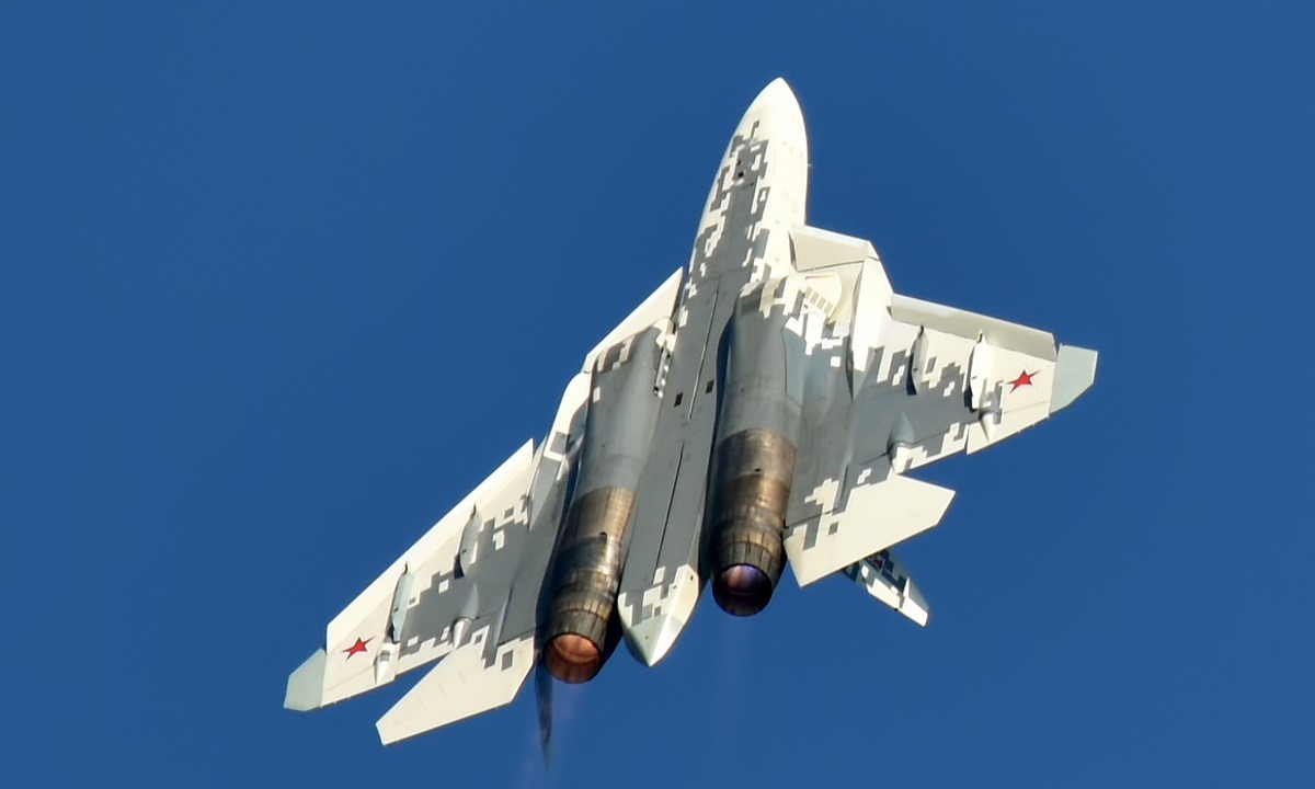 Su-57: «Χοντρό κράξιμο» Αμερικανών αναλυτών για το ρωσικό stealth μαχητικό