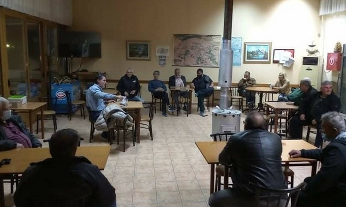 Κορονοϊός: Βουλευτής της ΝΔ έκανε περιοδεία και συναντήσεις σε καφενεία εν μέσω πανδημίας