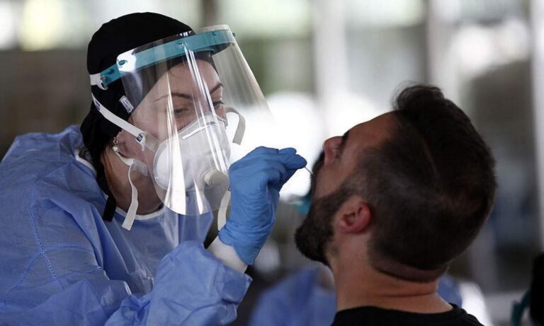 Κορoνοϊός: Ακόμη τρεις νεκροί σε ΑΧΕΠΑ και Ιπποκράτειο