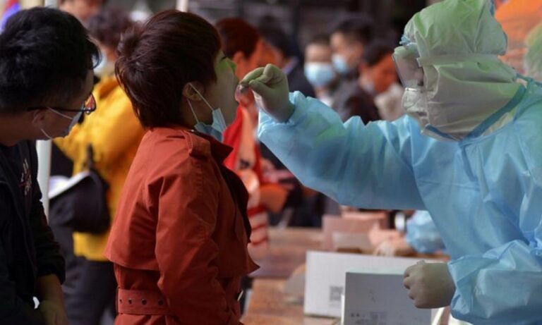 Κίνα: Aνακοίνωσε οκτώ κρούσματα σε μια μέρα!