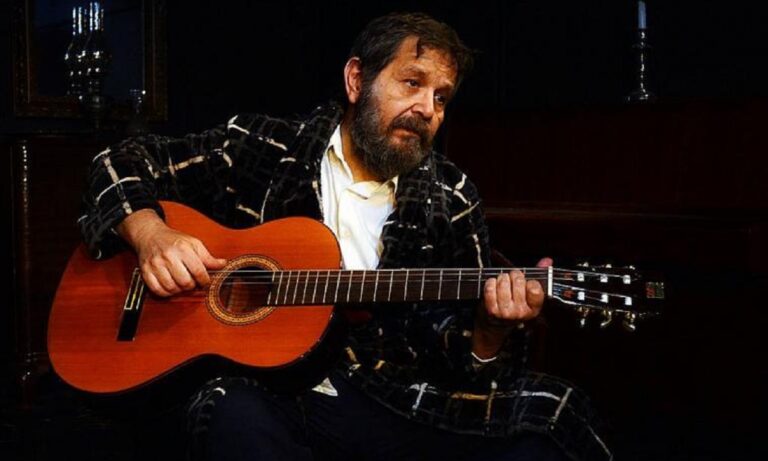 Χρήστος Αυλωνίτης:  Η τραγική ιστορία του ηθοποιού που «έφυγε» εξαθλιωμένος μετά το ατύχημα με τη μηχάνη