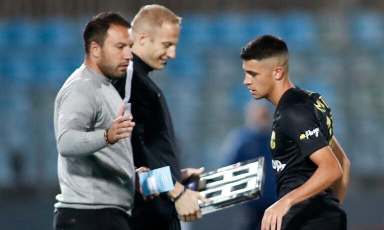 Τα «καρφιά» που έριξε ο Ναζλίδης για τα… παπαγαλάκια (pic)