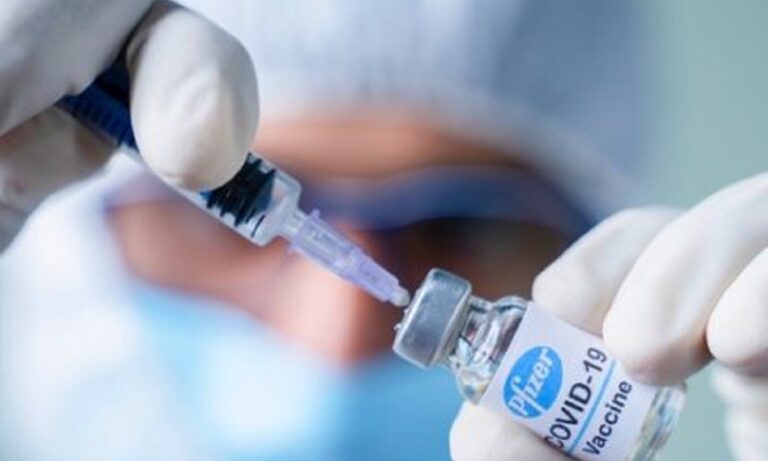 Κορονοϊός: Συζητήσεις για αεροπορικό εισιτήριο μόνο με πιστοποιητικό εμβολιασμού