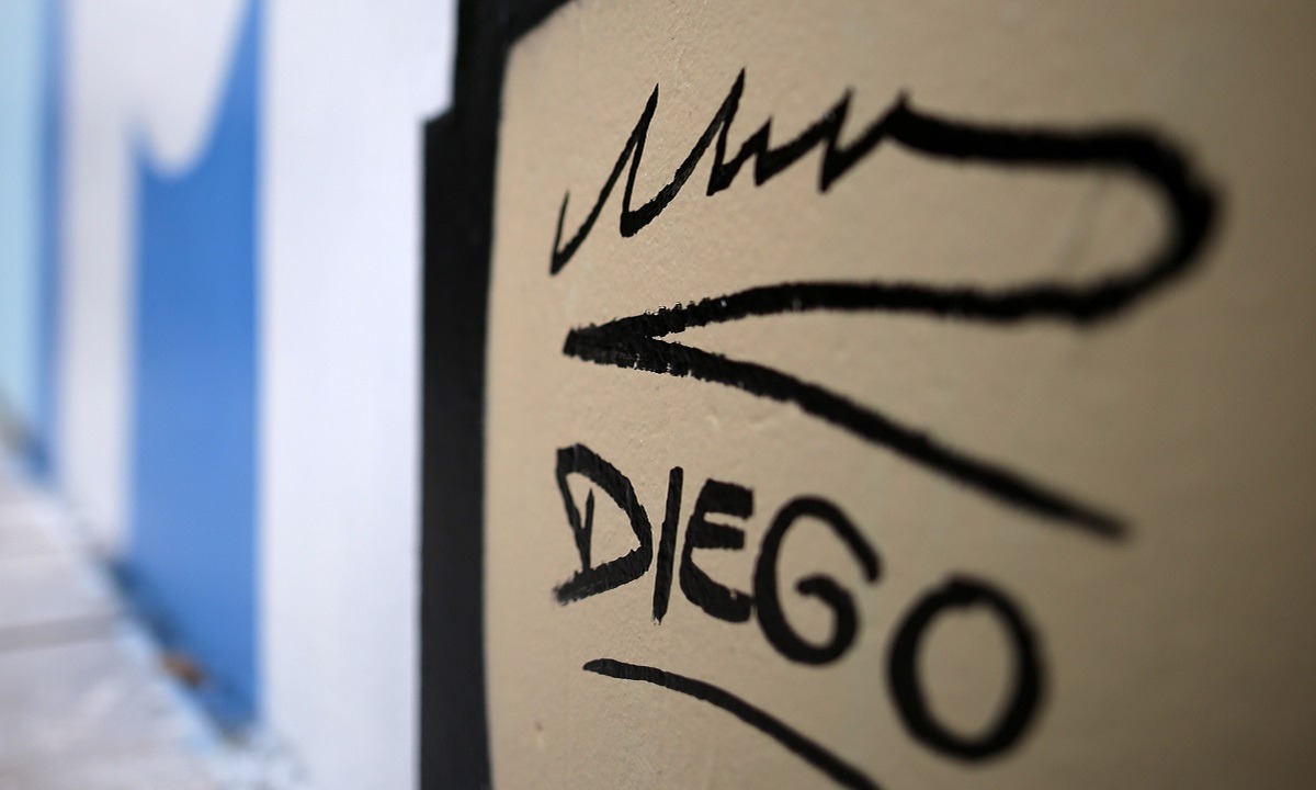 Ντιέγκο Μαραντόνα: Εκπληκτικό γκράφιτι προς τιμήν του στην Καλαμαριά (pics)