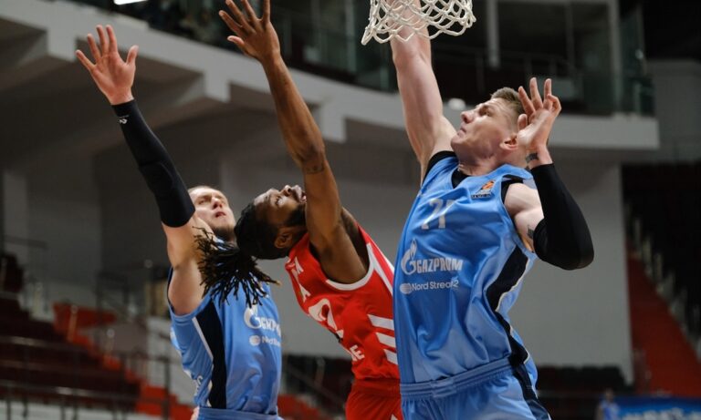 Ζενίτ- Ερυθρός Αστέρας 98-69: Τον διέλυσε