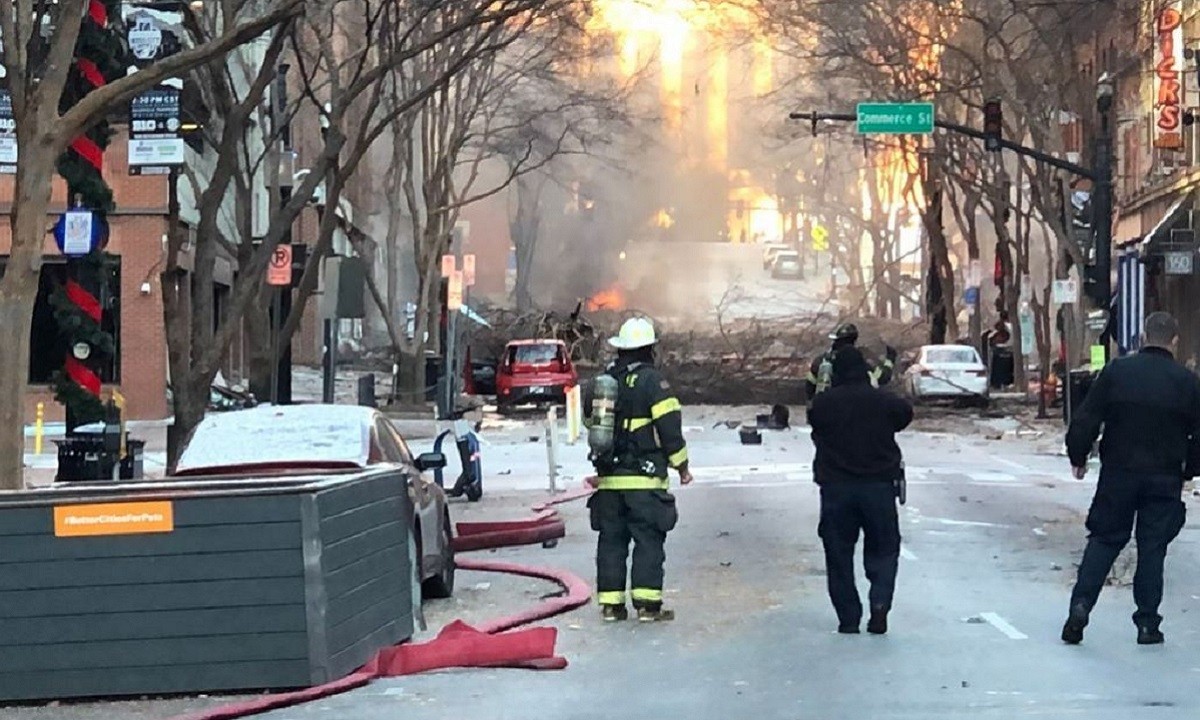 ΗΠΑ: Σοκαριστική έκρηξη στο κέντρο του Νάσβιλ (vid+pics)