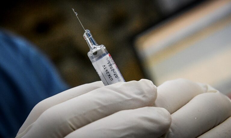 Εμβολιασμός ανηλίκων: Απαραίτητος για το 80%;