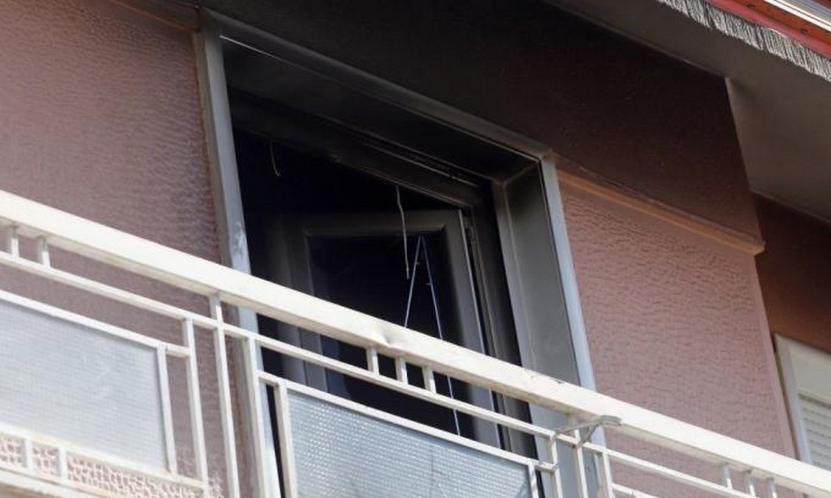Θεσσαλονίκη: Νεκρός 16χρονος από φωτιά σε διαμέρισμα (vid)