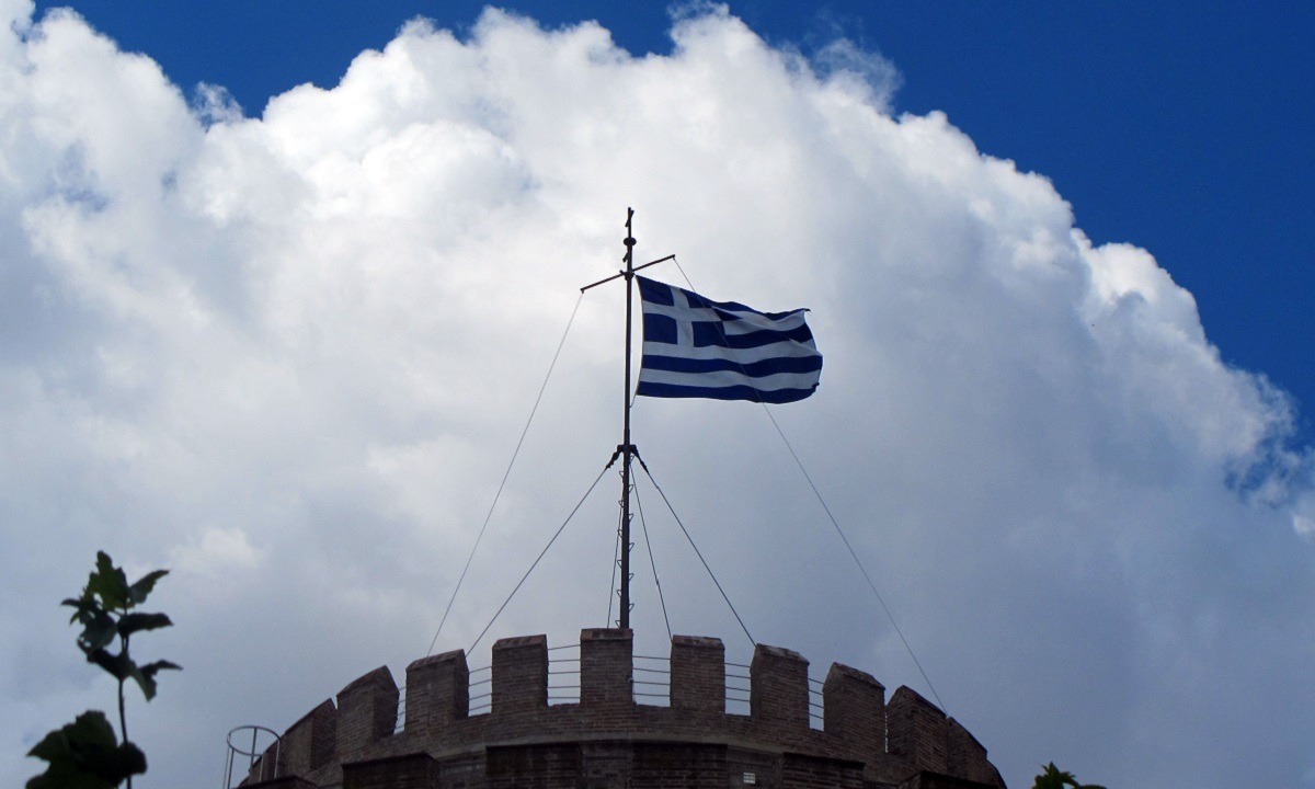 Καιρός (25/12): Σχεδόν αίθριος, βροχές στα δυτικά