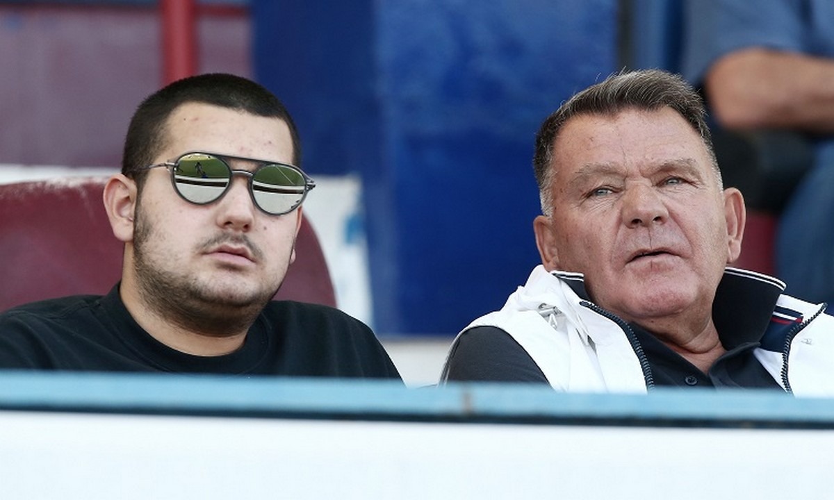 Ο γιος του Κούγια χαρακτήρισε «Κυρίες» Κυριάκο, Δούκα και ΠΑΟΚ (pic)