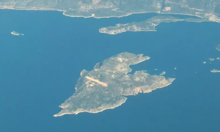 Toύρκοι: Ισχυρίζονται επίσημα ότι έχουν κυριαρχικά δικαιώματα στο Καστελόριζο