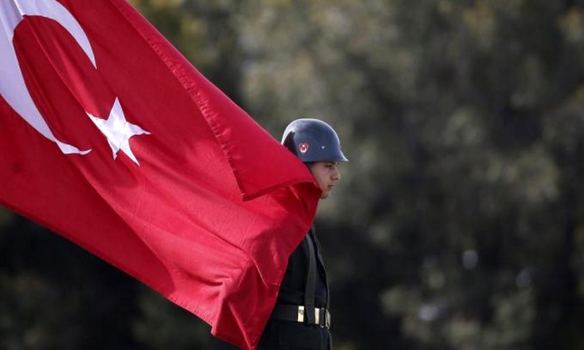 Ελληνοτουρκικά: Ο Ερντογάν «ξηλώνει» τις Ένοπλες Δυνάμεις της χώρας του