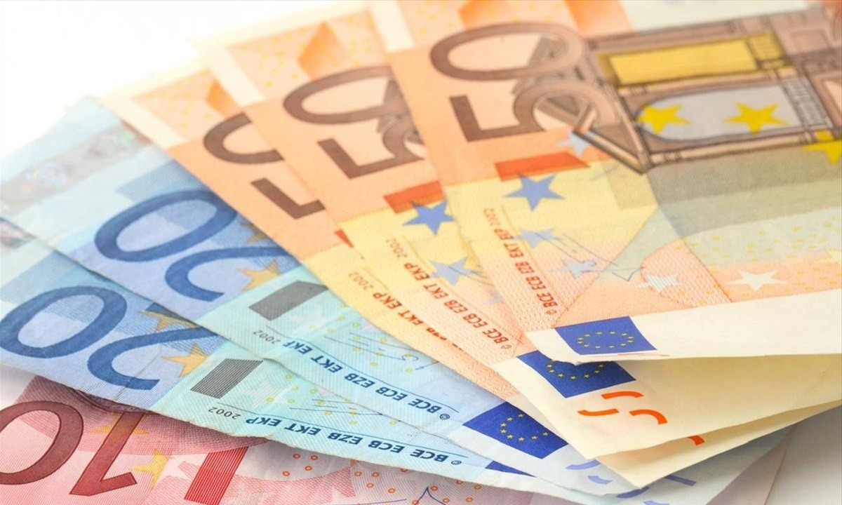 Eπίδομα 534 ευρώ: Ποιοι θα το λάβουν και τον Απρίλιο – Ποιοι δικαιούνται αποζημίωση ειδικού σκοπού
