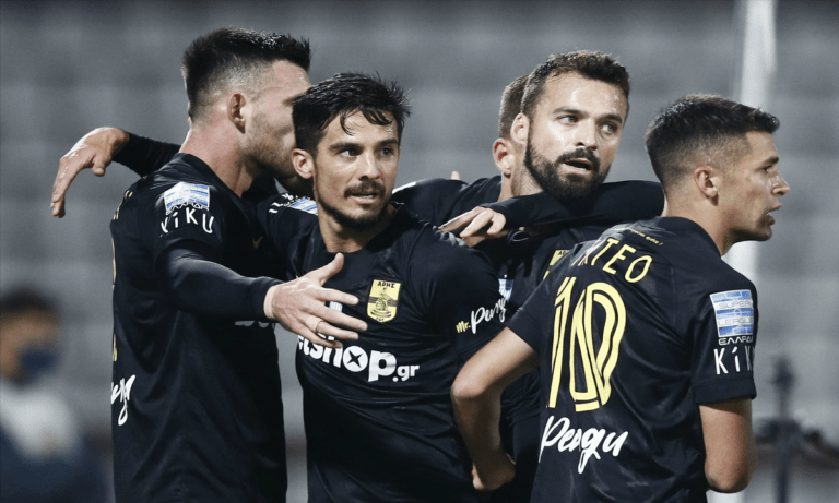 Άρης: Έξαλλοι πανηγυρισμοί στο πούλμαν της επιστροφής (vid)