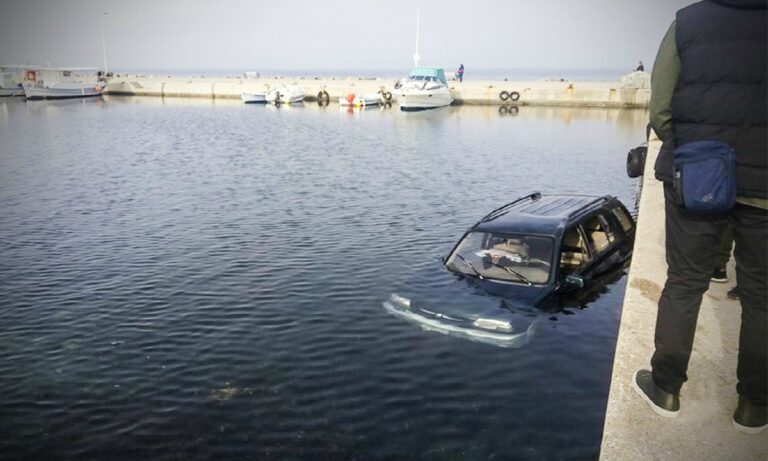 Θεσσαλονίκη: Αυτοκίνητο έπεσε στον Θερμαϊκό! (pics)