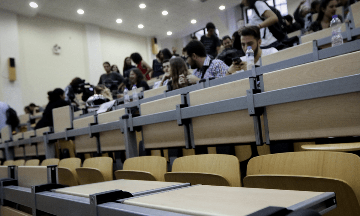 Αιώνιοι φοιτητές τέλος: Aνώτατο όριο φοίτησης στα ΑΕΙ