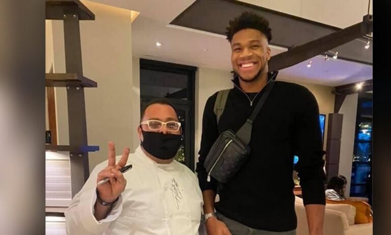 Γιάννης Αντετοκούνμπο: Τον «περίμενε» ελληνικό δείπνο-έκπληξη στο Μιλγουόκι (pics)