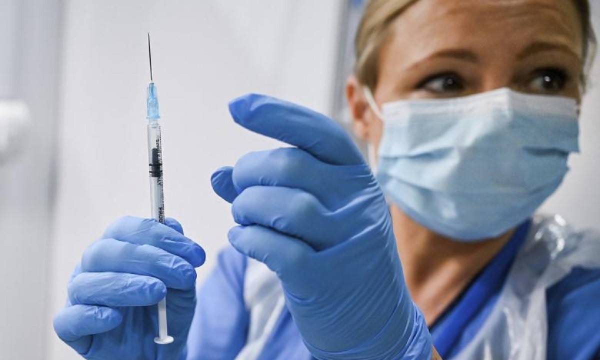 Τραϊανός Χατζηδημητρίου για τα εμβόλια του κορονοϊού: «Χρειάζεται δημόσια συζήτηση»