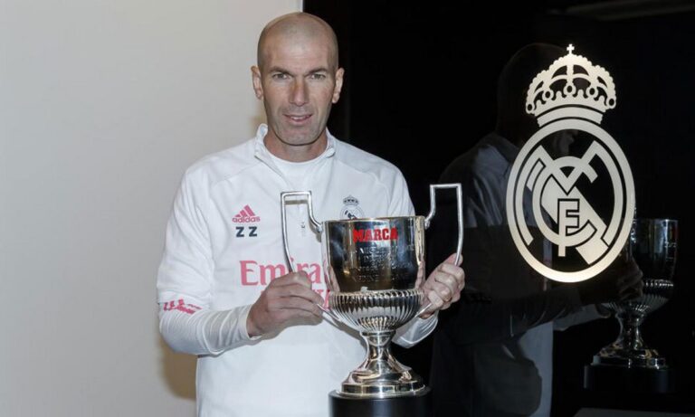 Ζιντάν: Αναδείχθηκε κορυφαίος τεχνικός της σεζόν στην La Liga