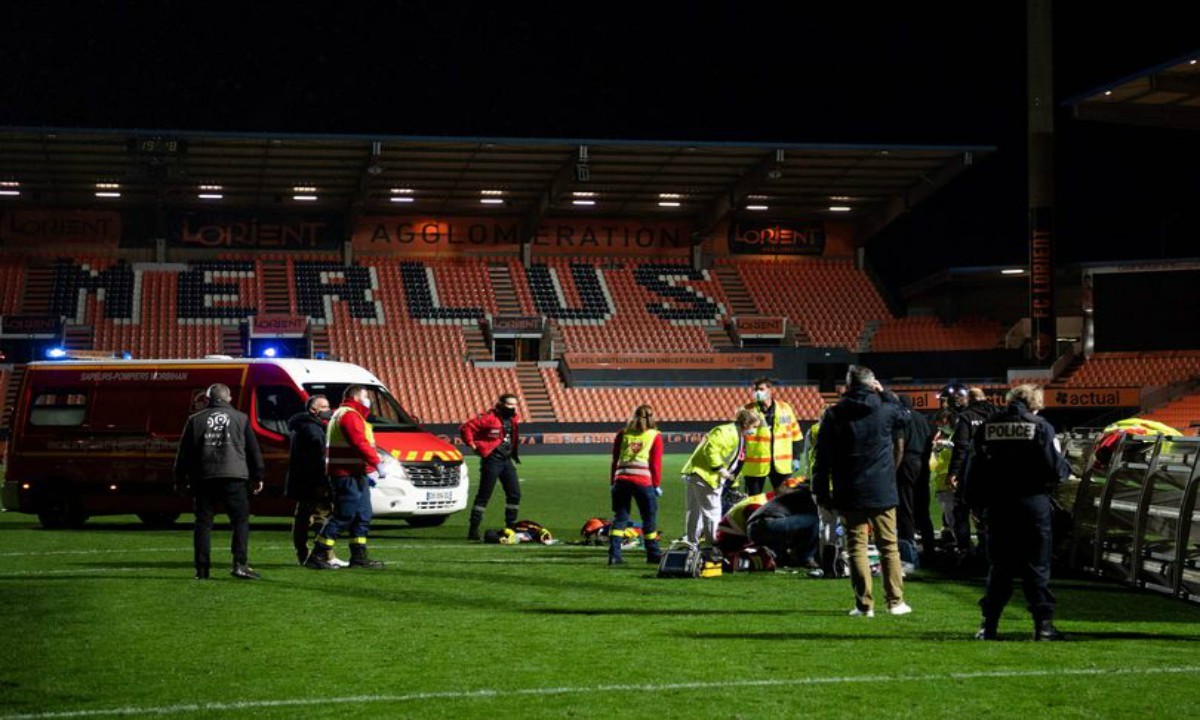 ΣΟΚ στη Ligue 1: Προβολέας καταπλάκωσε τον υπεύθυνο αγωνιστικού χώρου της Λοριάν και τον σκότωσε (pics)