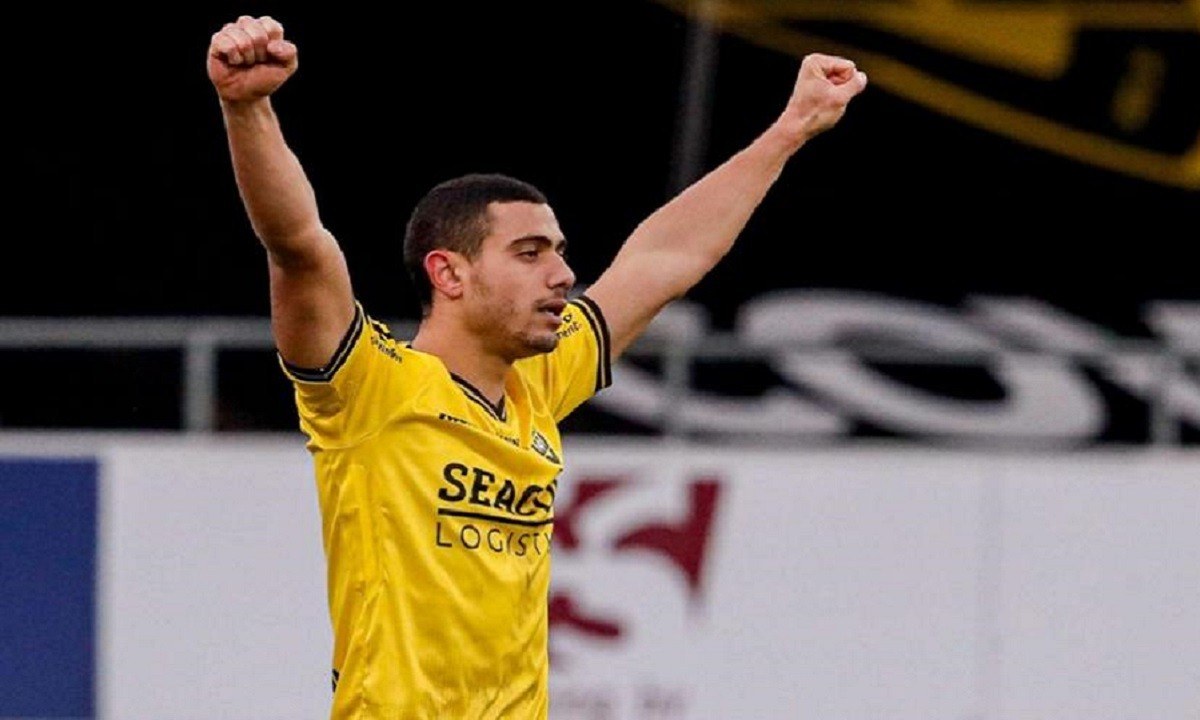 Ονειρικός Γιακουμάκης: Έβαλε τέσσερα γκολ και τρελαίνει κόσμο (vids)