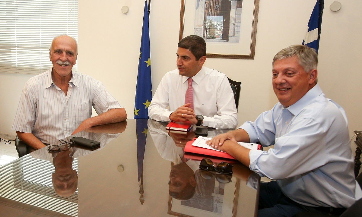 Φίλε Σαλαντή, βλέπεις εκλογή της Αναγέννησης στον ΣΕΓΑΣ, θα το ποντάρεις;