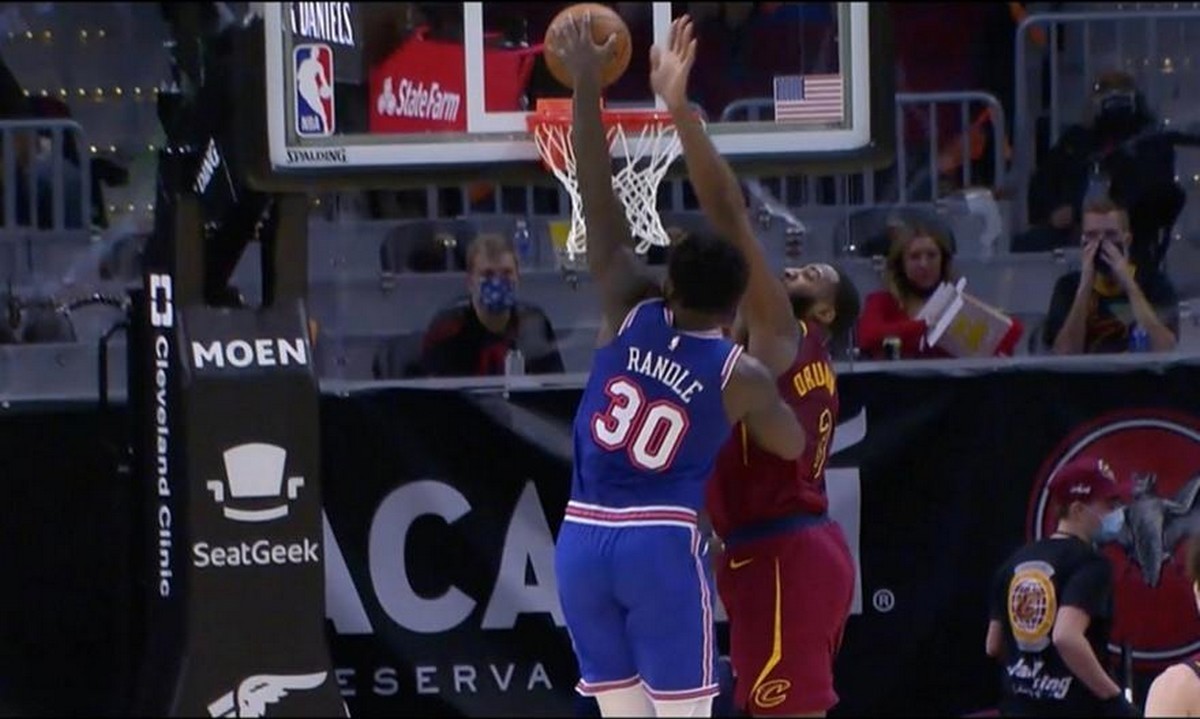 Top 10 NBA: Kαρφώνει ο Γιάννης – Στην κορυφή ο Ραντλ (vid)