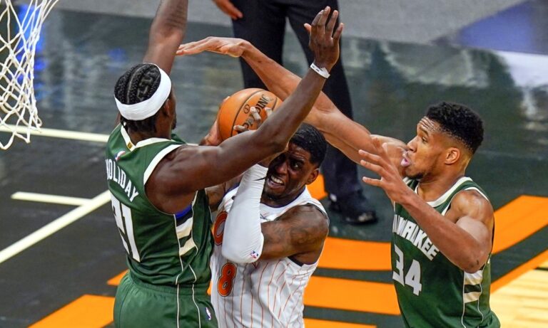 Αντετοκούνμπο: Ο Greek Freak έπαθε… πλάκα με τον Τζρου Χόλιντεϊ!