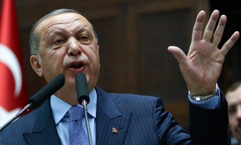 Ιδού η Τουρκική… δημοκρατία: Συλλήψεις 218 στρατιωτικών και απαγορεύσεις σε Twitter – Pinterest