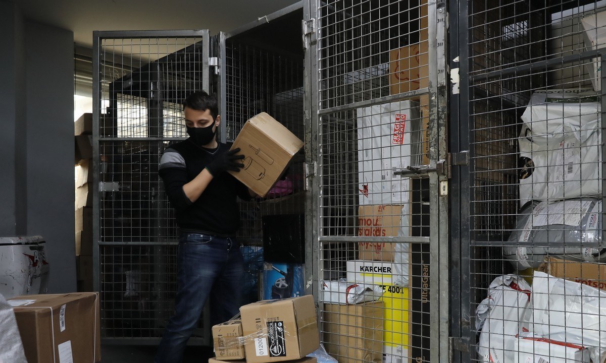 Γλυκά Νερά: Καταγγελία για ξυλοδαρμό εργαζομένου σε εταιρεία κούριερ