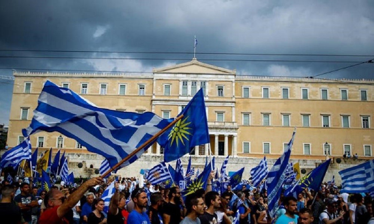 Δημήτριος Νάτσιος: «Δεν υπογράψαμε τίποτα! Συνορεύουμε με τα Σκόπια»
