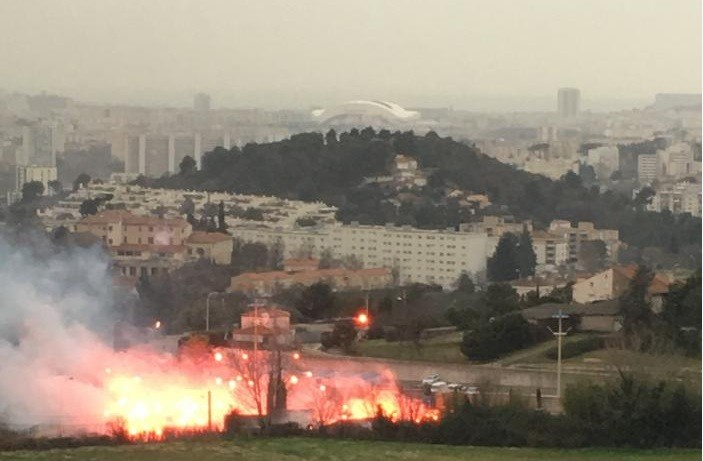 Μαρσέιγ: Εξαγριωμένοι οπαδοί έβαλαν φωτιές στο προπονητικό κέντρο! (vids+pics)