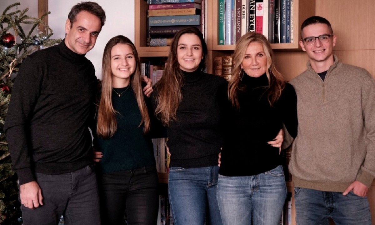 Μητσοτάκης: Ευχήθηκε στους Έλληνες καλή χρονιά! (pic)