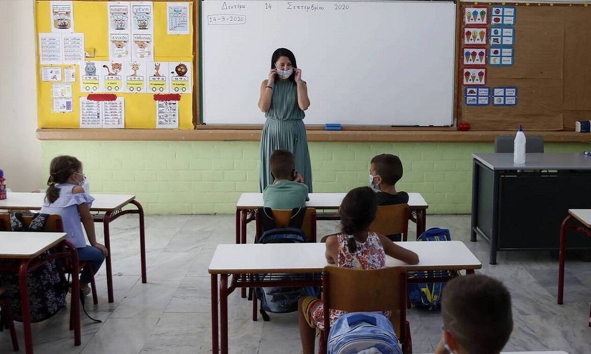 Σχολεία: Ανοίγουν δημοτικά και νηπιαγωγεία – Όλα τα μέτρα για την επιστροφή στα θρανία