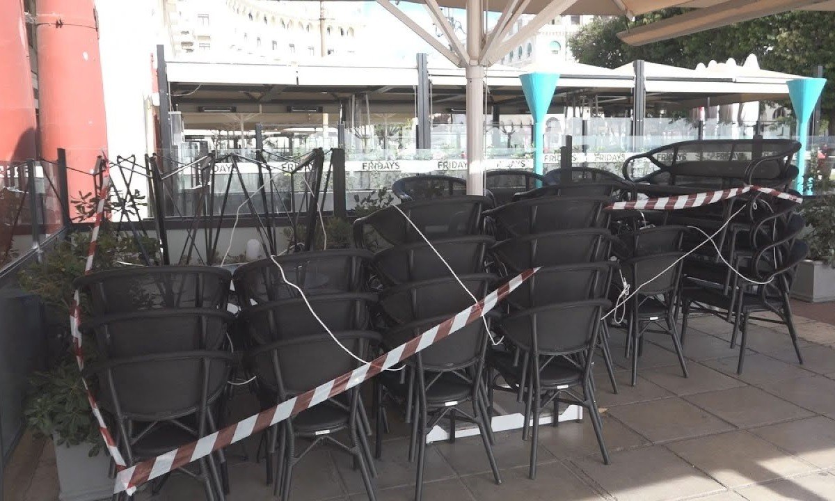 Θεσσαλονίκη: Έκλεισαν οριστικά 40 μαγαζιά στο κέντρο - Από... Μάρτη καφέ και μπαρ