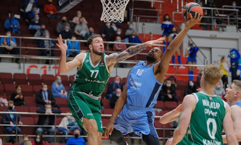 Ζενίτ – Ζαλγκίρις 77-65: «Πλώρη» για 4άδα η ομάδα του Πασκουάλ!
