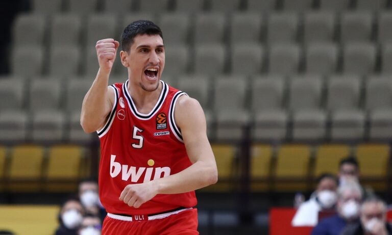 Λαρεντζάκης: «Πάμε με πίστη για τη νίκη»