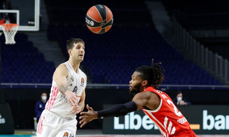 Ρεάλ Μαδρίτης- Ερυθρός Αστέρας 77-79: Σούπερ έκπληξη