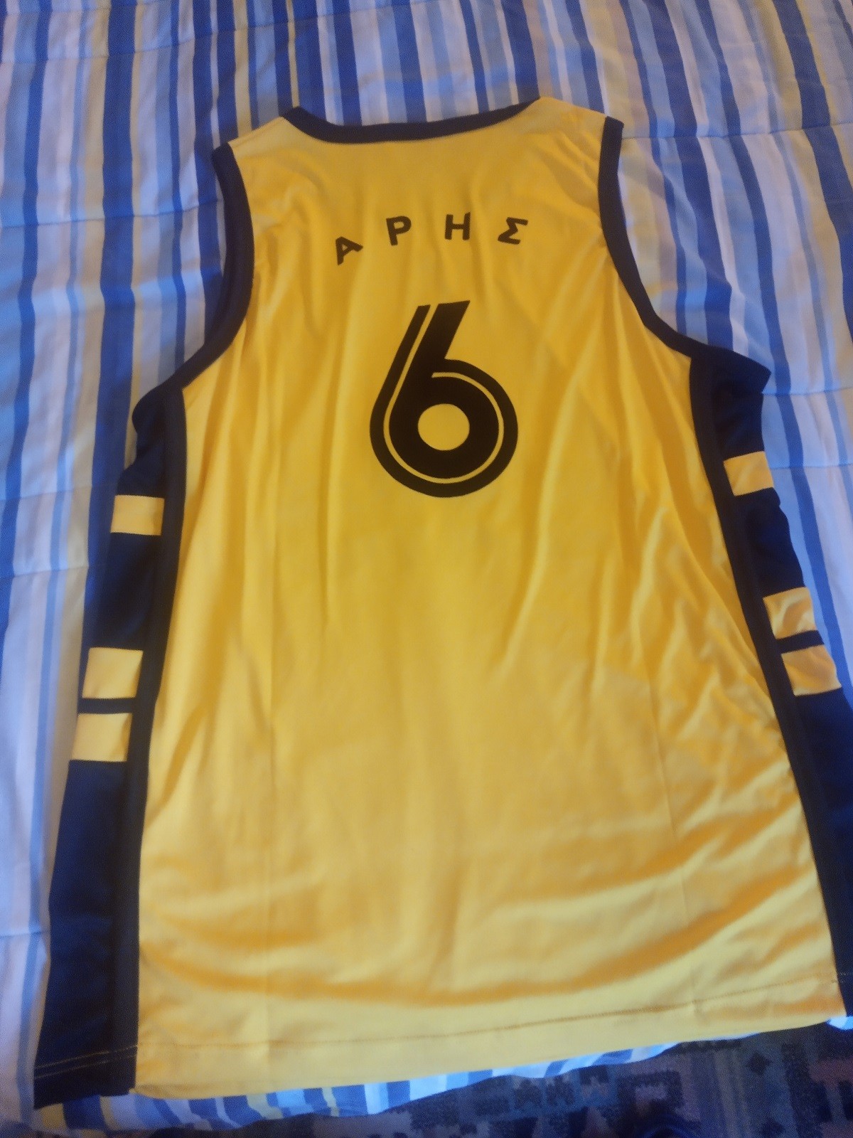 Άρης: Όπως έγραψα και στη σελίδα μου στο Facebook, η χαρά μου δεν περιγράφεται μόλις παρέλαβα τη φανέλα του «Αυτοκράτορα».