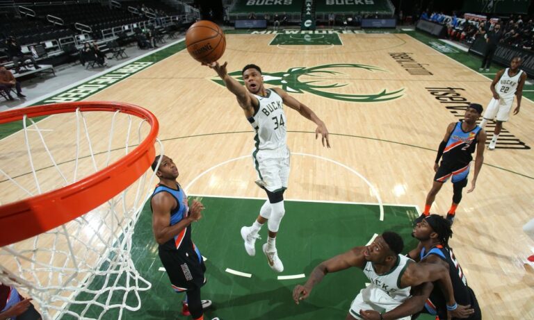 Αντετοκούνμπο: «Μάγεψε» κόντρα στους Θάντερ (vid)