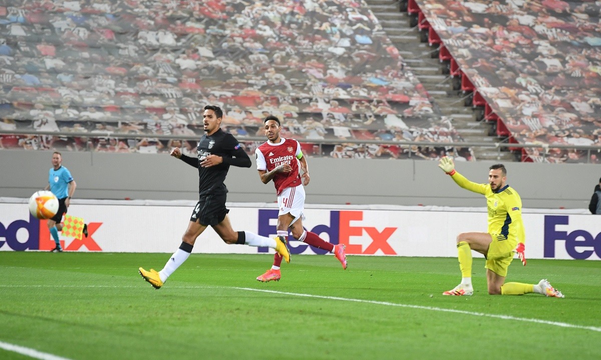 Άρσεναλ – Μπενφίκα: Οι «Κανονιέρηδες» επικράτησαν 3-2 στην Αθήνα της Μπενφίκα και πήραν σπουδαία πρόκριση στους «16» του Europa League.