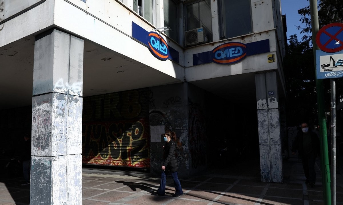 Επίδομα ανεργίας: Ποιοι είναι οι δικαιούχοι της παράτασης