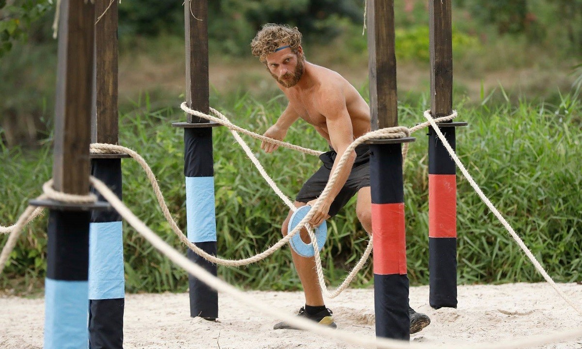 Survivor διαρροή spoiler 15/2: Στατιστικά! «Άφταστος» ο Τζέημς και στο ποδόσφαιρο! Τρομερή Καρολίνα για τους κόκκινους!