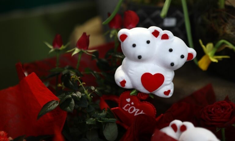 Ανθοπωλεία: Ανοιχτά το Σαββατοκύριακο λόγω Βαλεντίνου