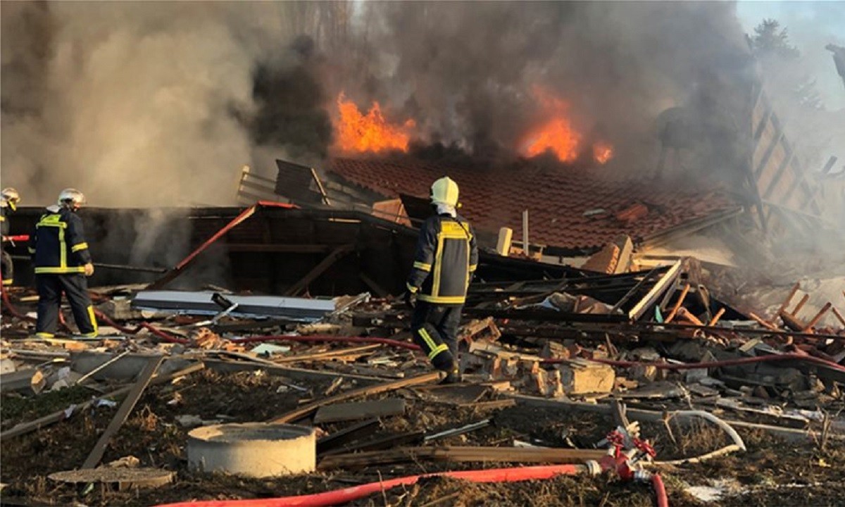 Καστοριά: Απίστευτη έκρηξη ισοπέδωσε ξενοδοχείο (vids)