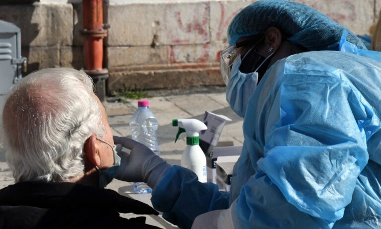 Lockdown – Πρόβλεψη: Στα 2.400 τα κρούσματα αρχές Μαρτίου