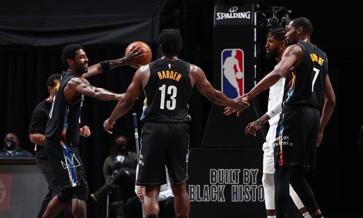 NBA Αποτελέσματα: Πέρασαν τους Κλίπερς οι Νετς, δεν έφτανε ο Κάρι για τους Γουόριορς (vid)