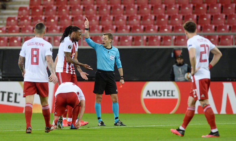 Ολυμπιακός: Ο διαιτητής ο οποίος είχε αποβάλει τον Σεμέδο με Γουλβς